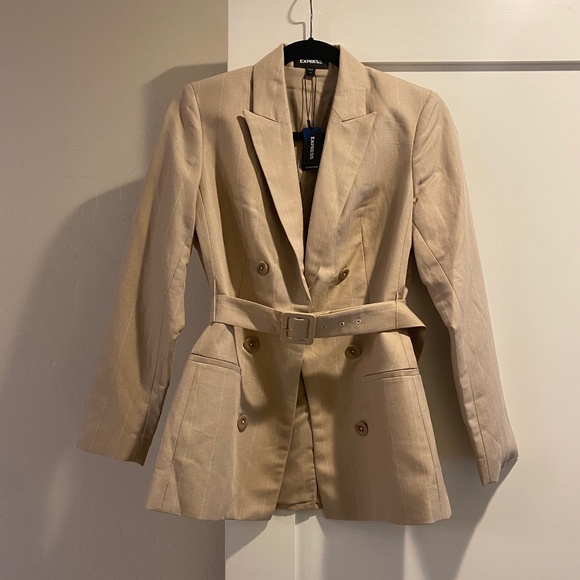 Express Woman’s Blazer - Picture 1 of 10